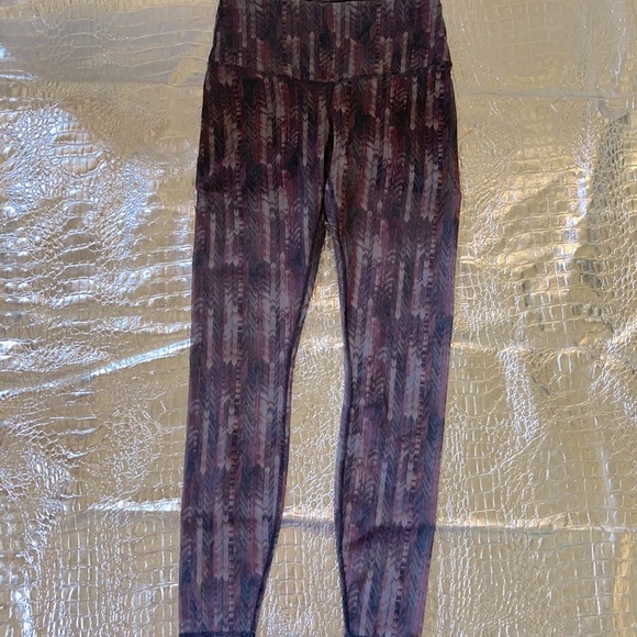 Fabletics Pants - FABLETICS Leggings with mesh legs!